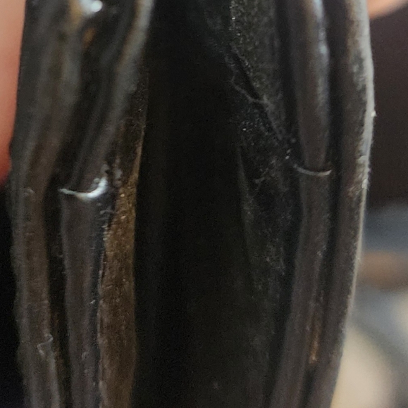 Louis Vuitton epi triangle long clutch - Picture 11 of 14